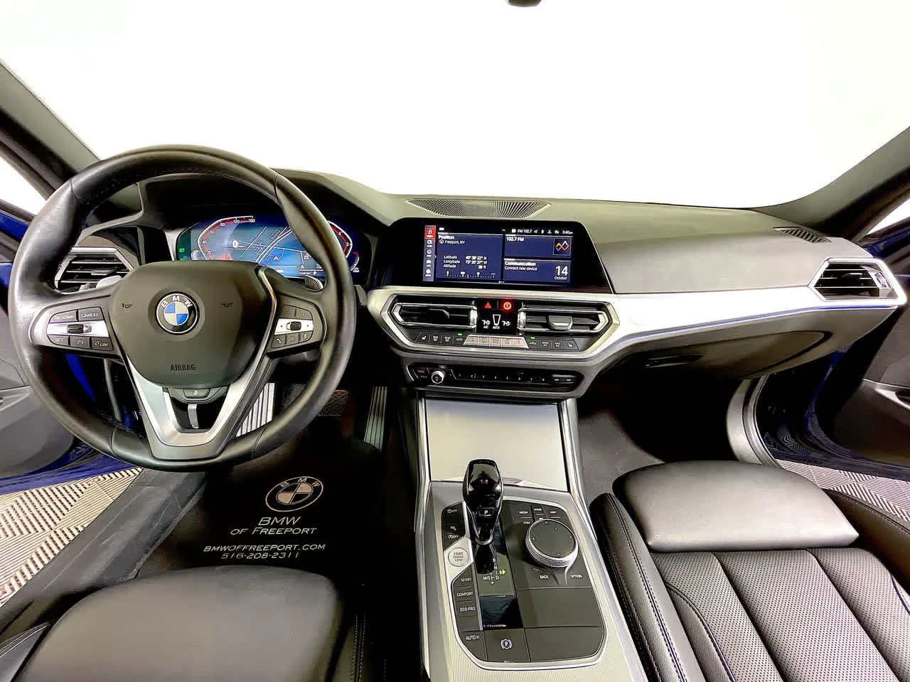 2022 BMW 3 Series 330i - Photo 6