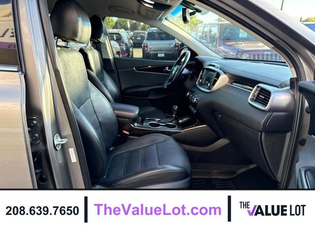 Used 2018 Silver Kia EX image 13