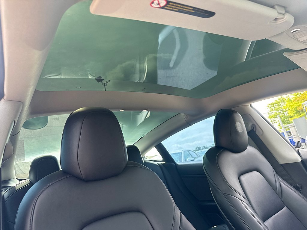 Used 2022 Black Tesla Long Range image 21