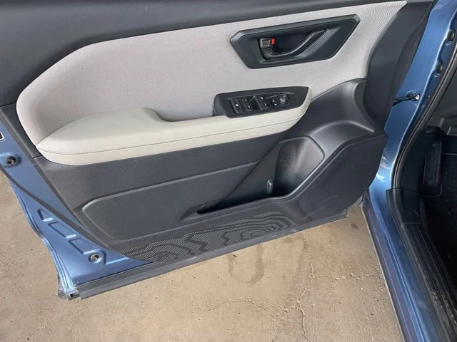 Used 2025 Blue Subaru Base image 26