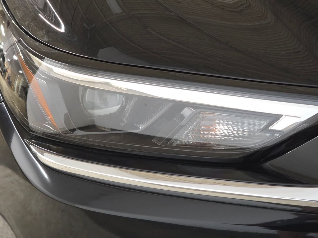 Used 2025 Black Toyota XLE image 14