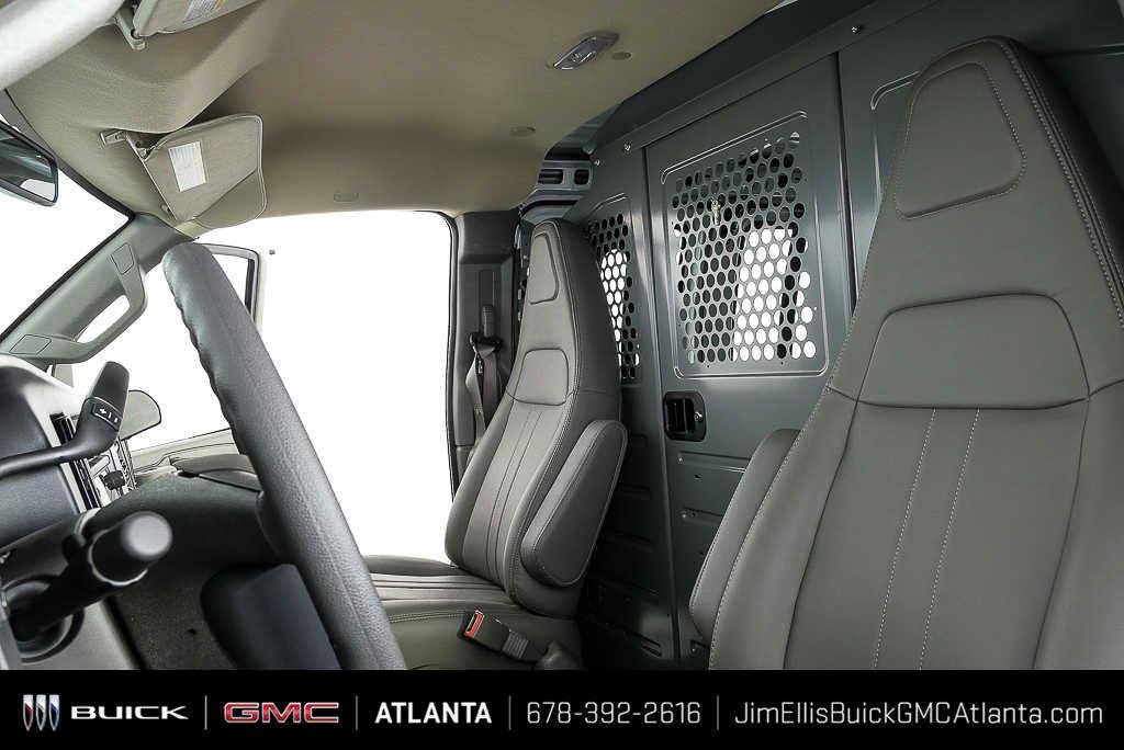 New 2025 Summit White GMC Work Van image 8