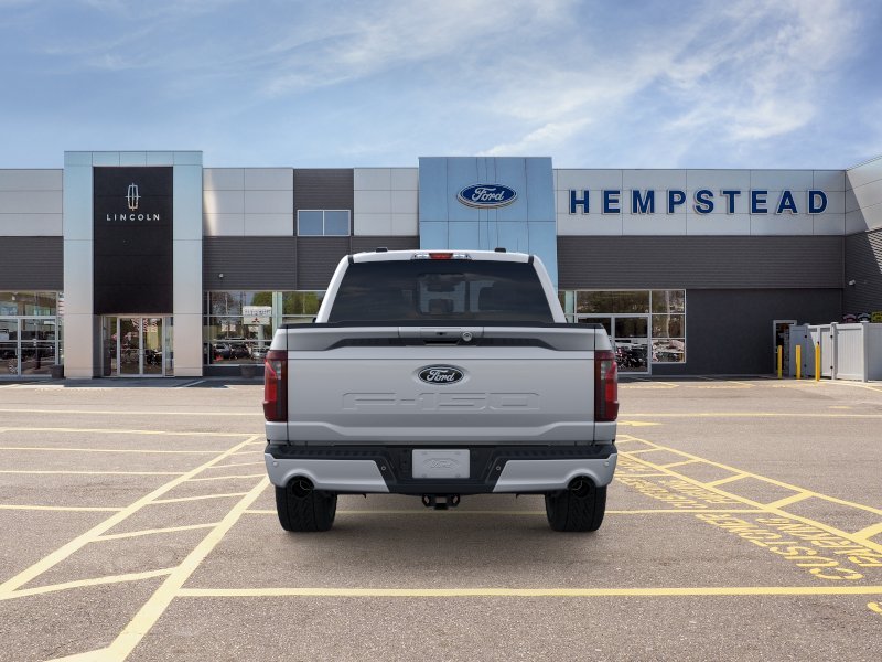 New 2026 Iconic Silver Metallic Ford XLT image 5