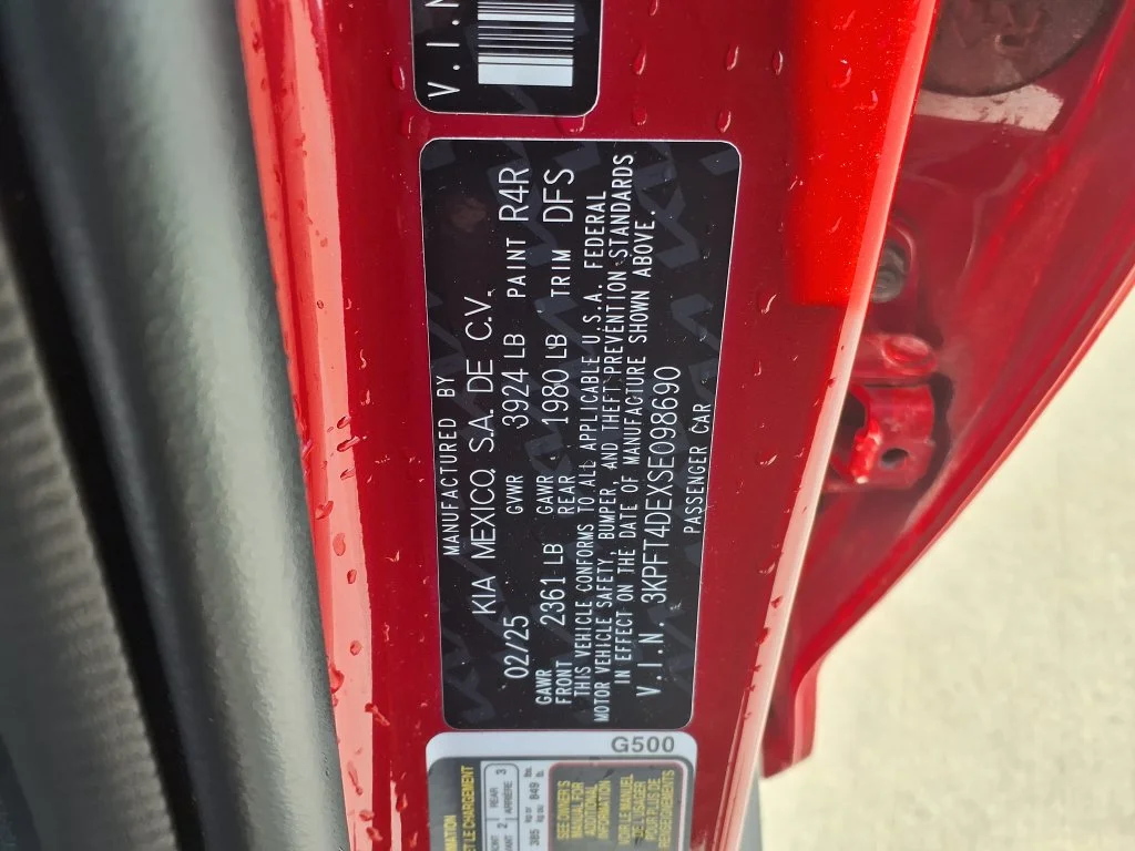Used 2025 Red Kia LXS image 26