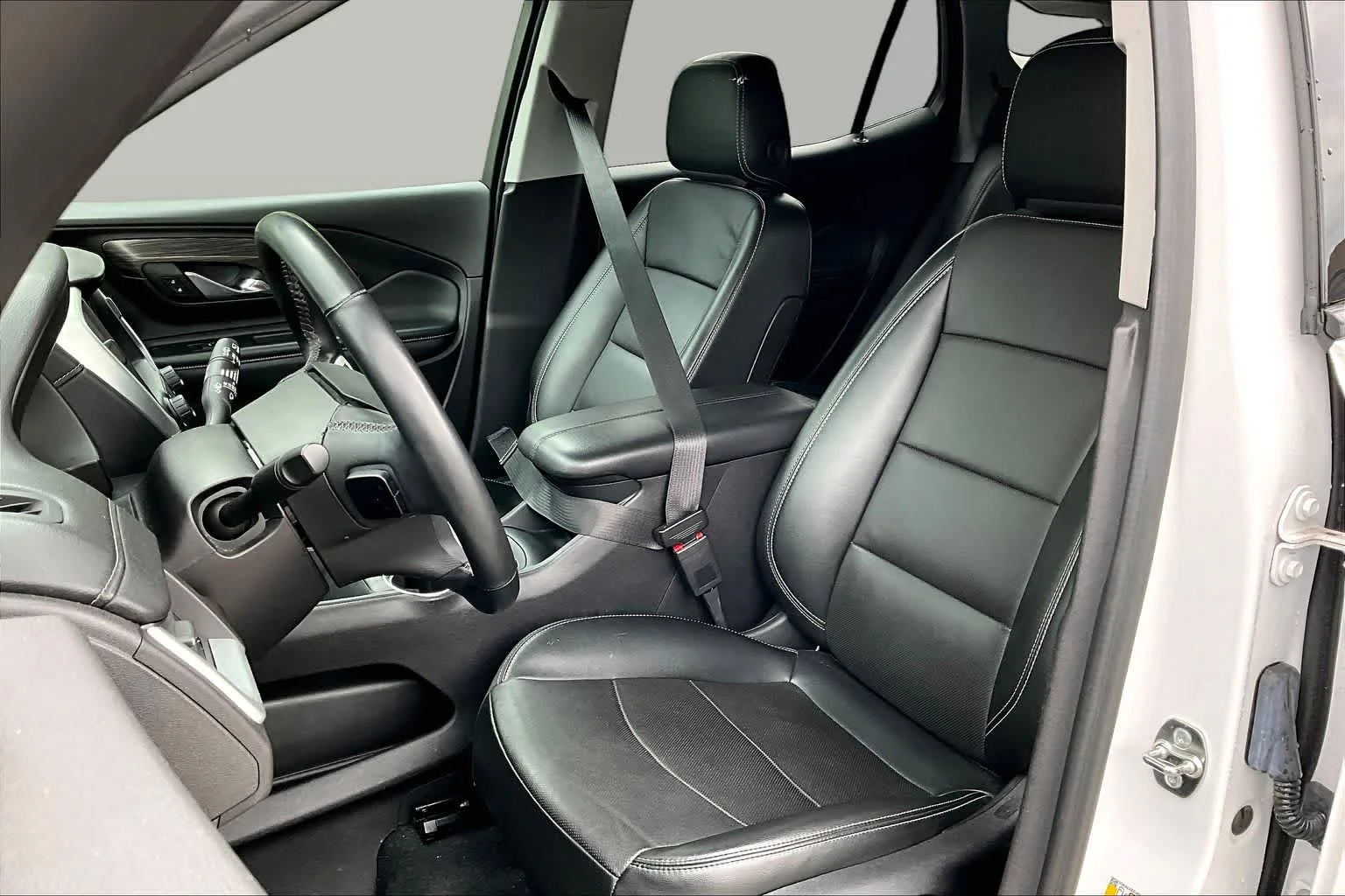 Used 2024 Summit White GMC SLT image 8