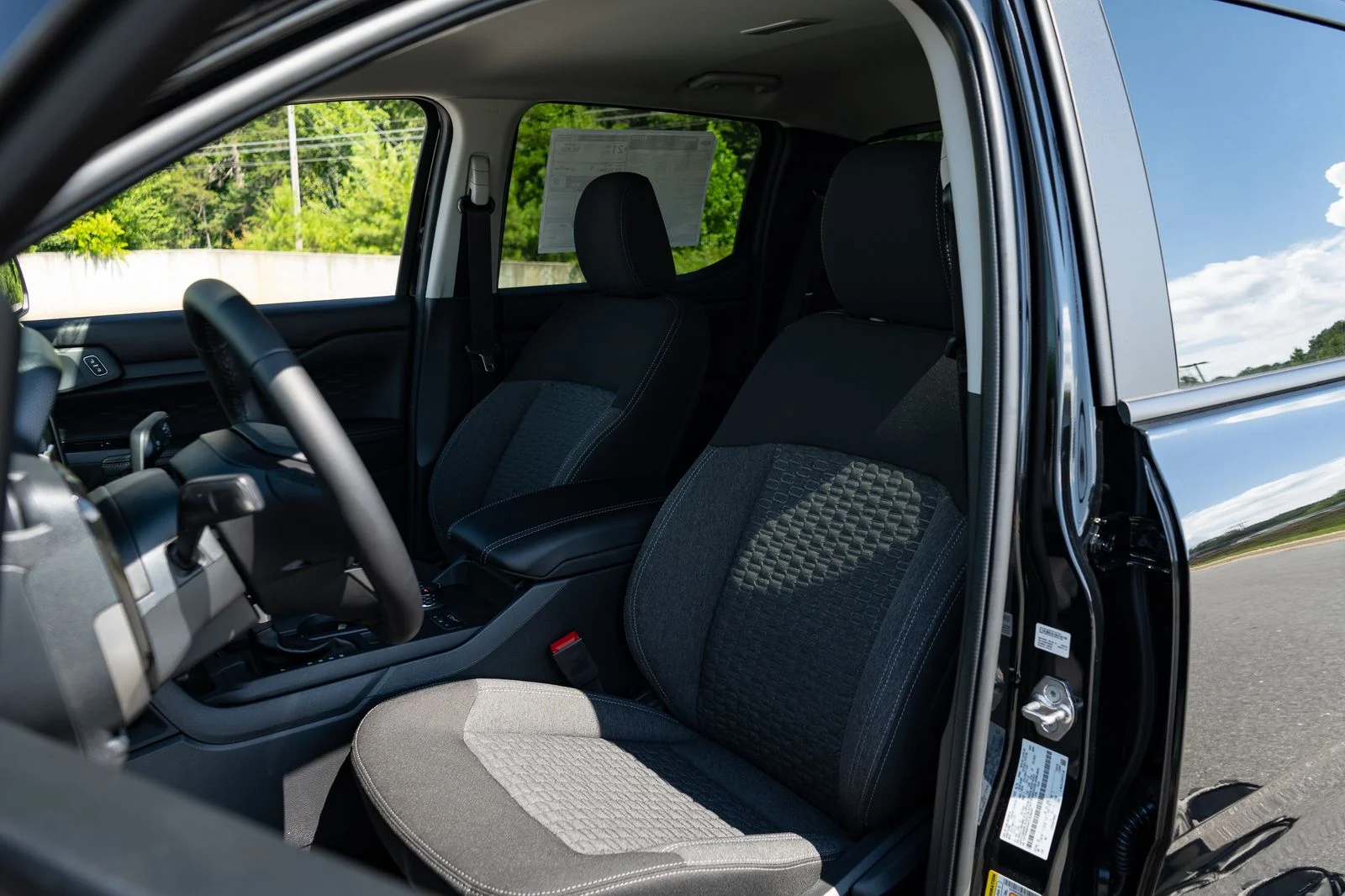 New 2026 Shadow Black Ford XLT image 15
