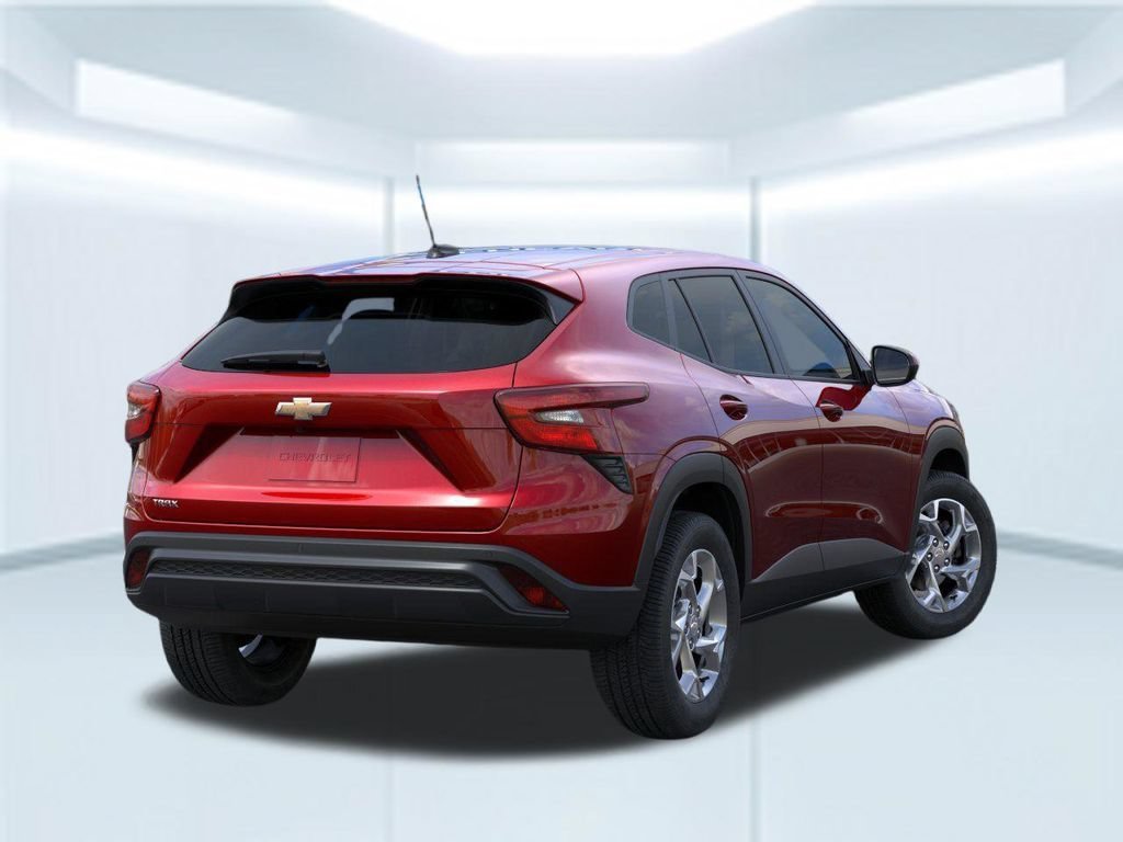 2026 Chevrolet Trax LS - Photo 7