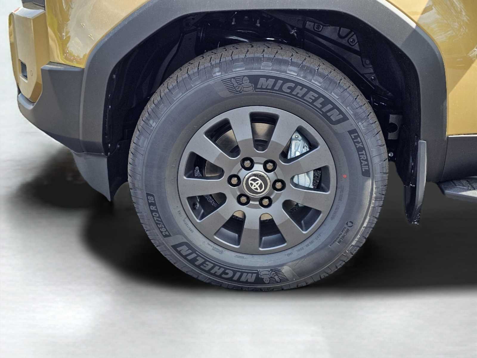 New 2026 Trail Dust/Gray Scape Roof Toyota  image 33