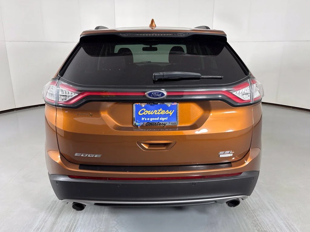 Used 2017 Red Ford SEL image 7