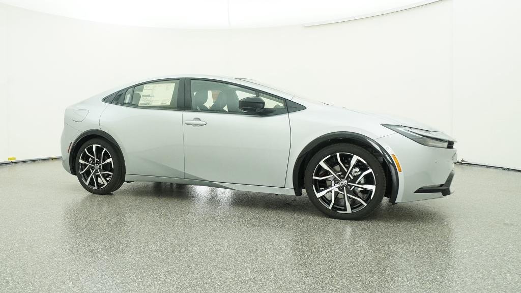 2026 Toyota Prius Plug-in Hybrid XSE Premium - Photo 15