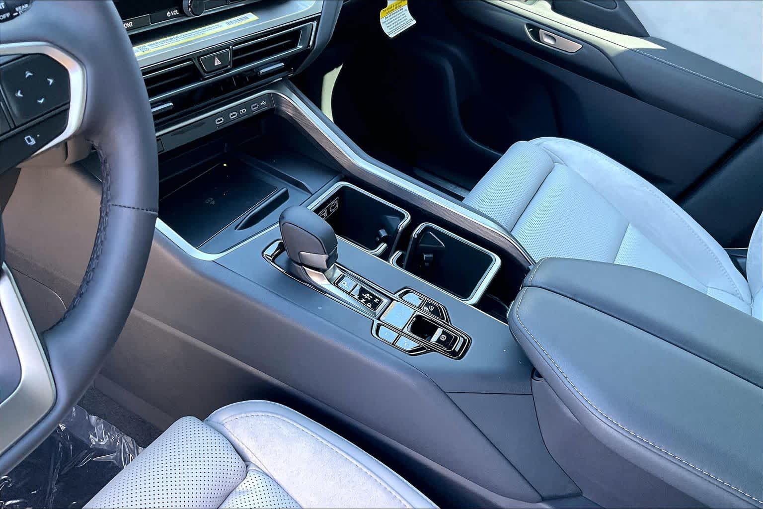 New 2026 Caviar Lexus LUXURY AWD image 11