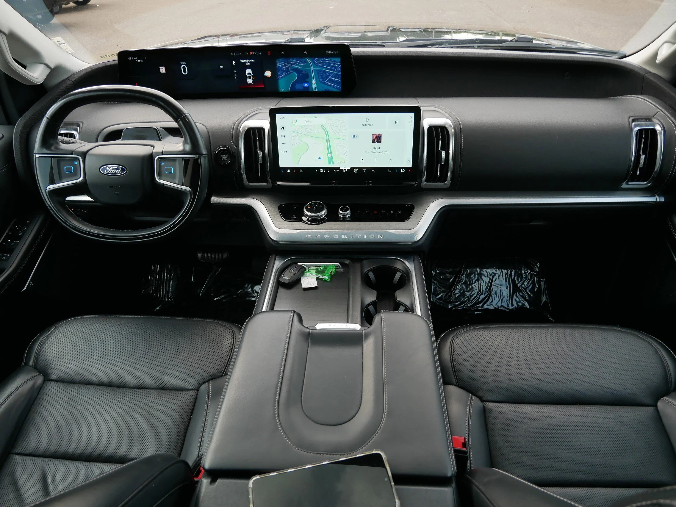 Used 2025 Agate Black Metallic Ford Platinum image 10