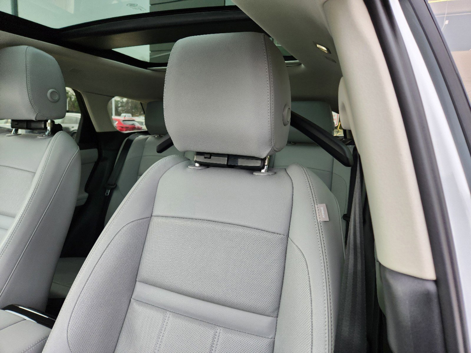 Certified Used 2024 Fuji White Land Rover S image 11