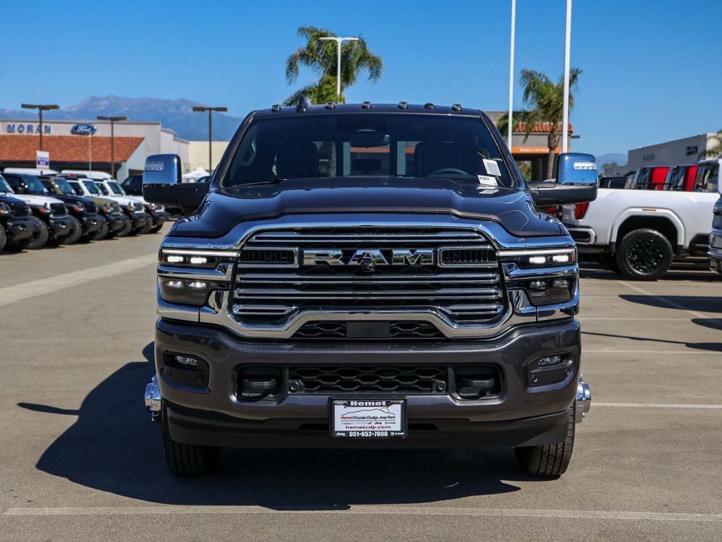 New 2026 Granite Crystal Metallic Clear-Coat Exterior Paint RAM Laramie image 8