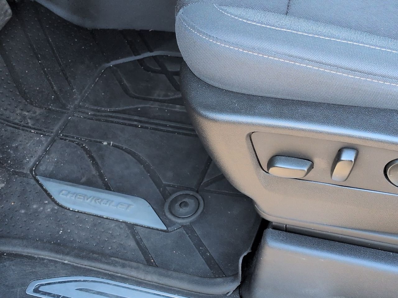2022 Chevrolet Silverado 1500 RST - Photo 36