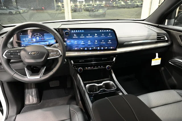 2027 Chevrolet Traverse LT - Photo 13