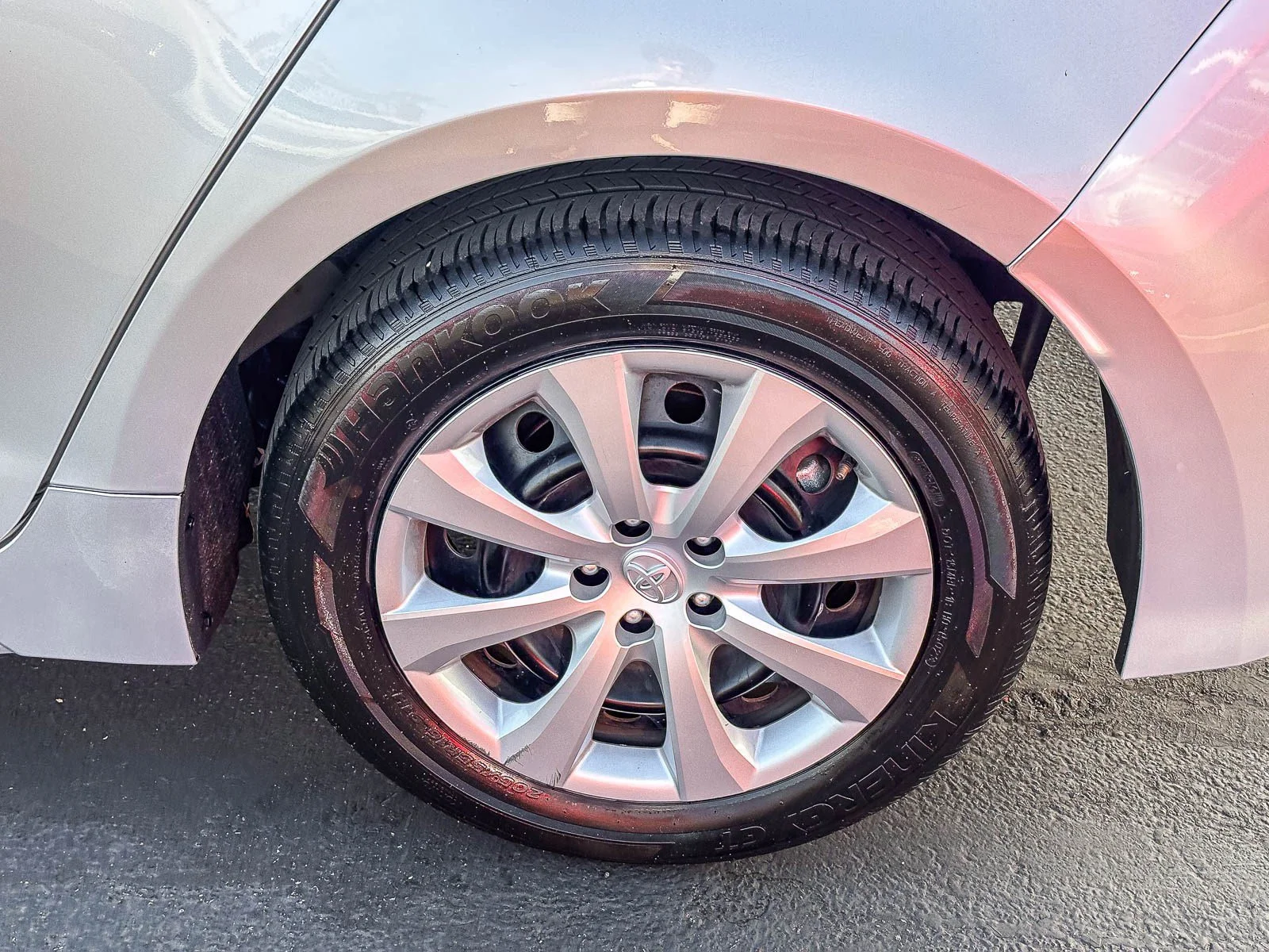 Certified Used 2024 Classic Silver Metallic Toyota LE image 11