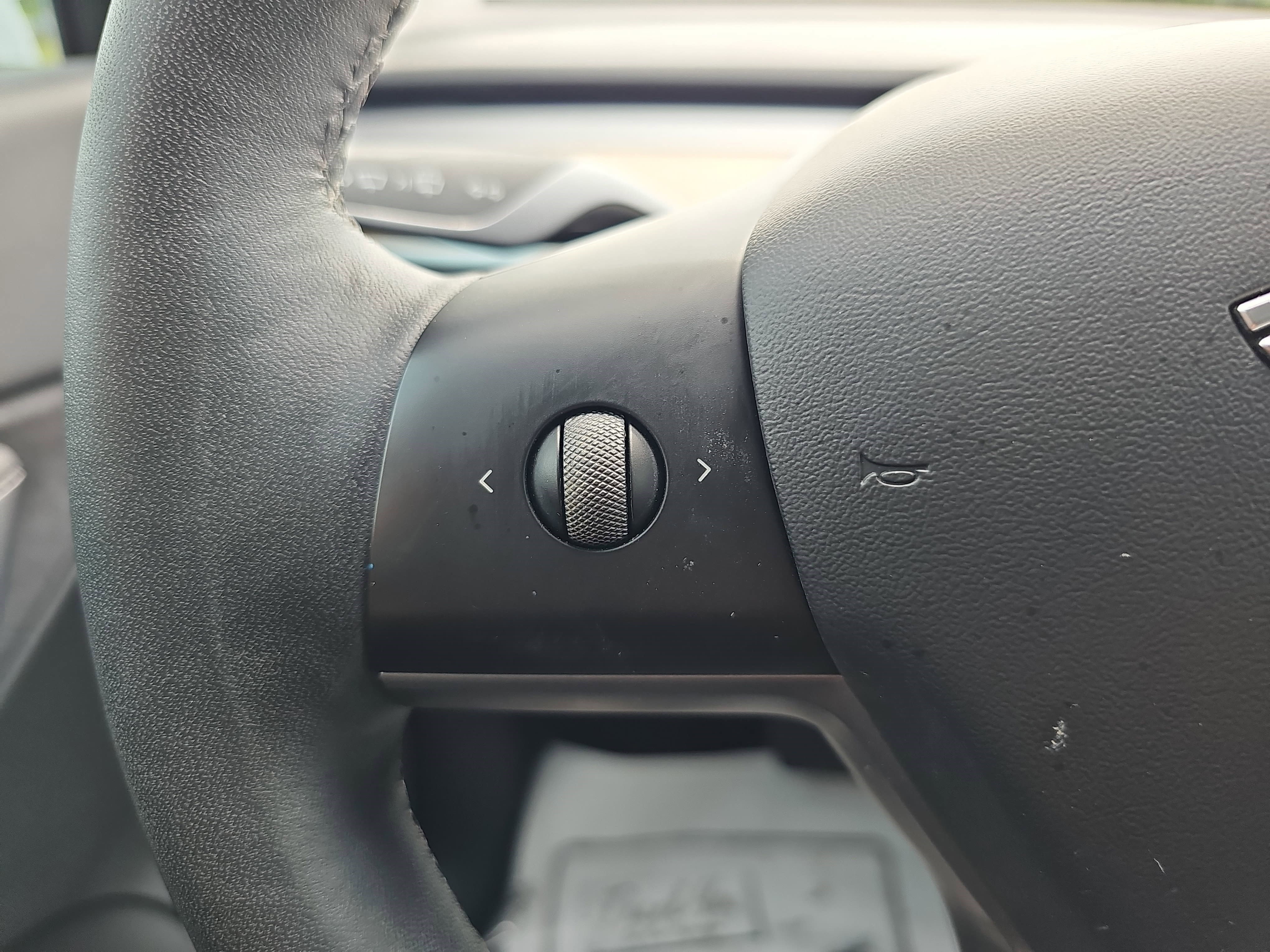 Used 2022  Tesla Long Range image 15