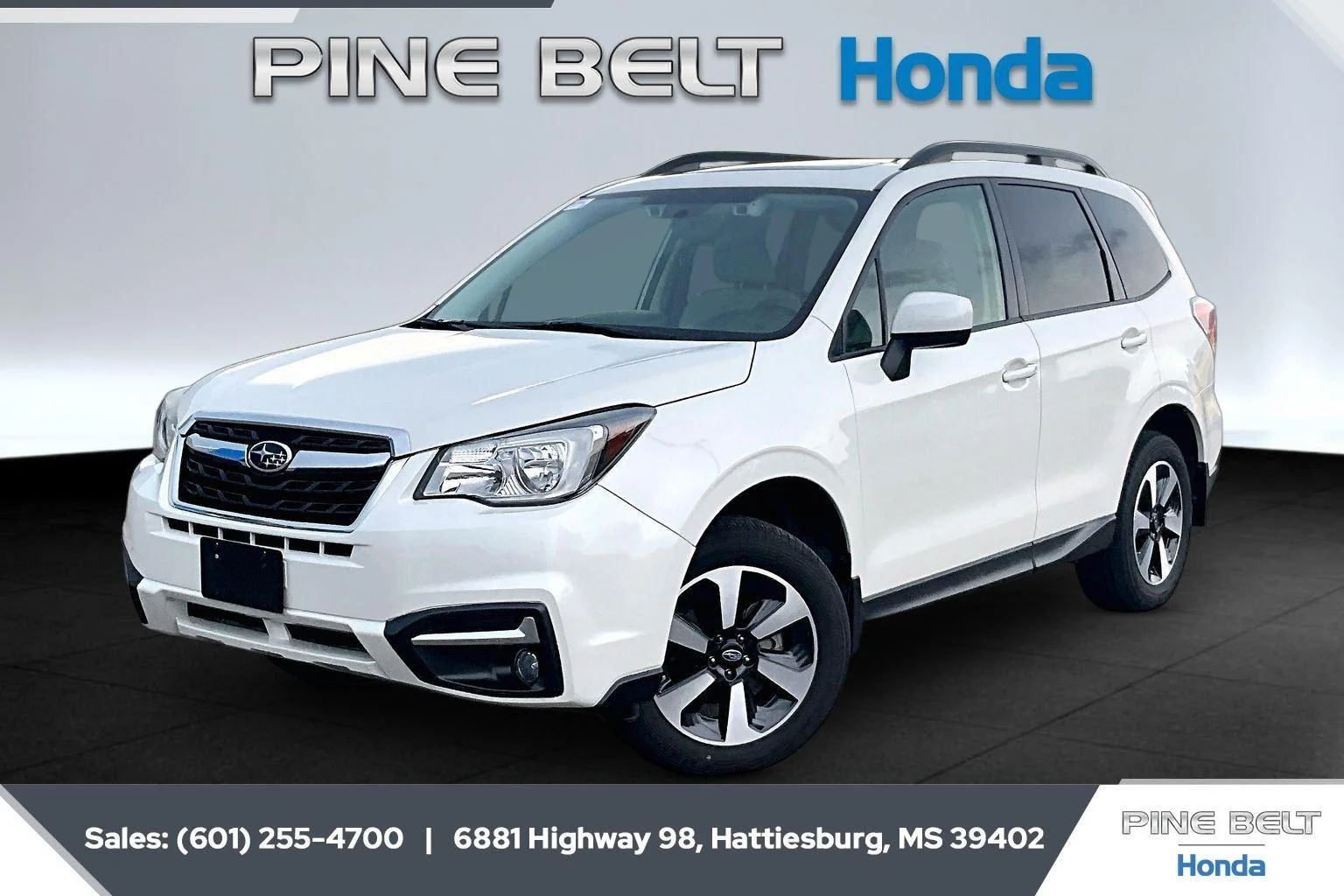 Used 2018 Crystal White Pearl Subaru Premium image 9