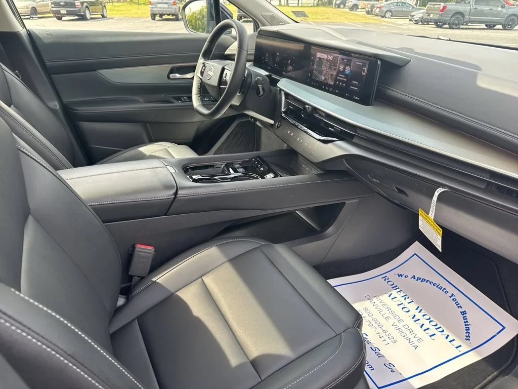 Used 2025 Black Nissan SL image 14