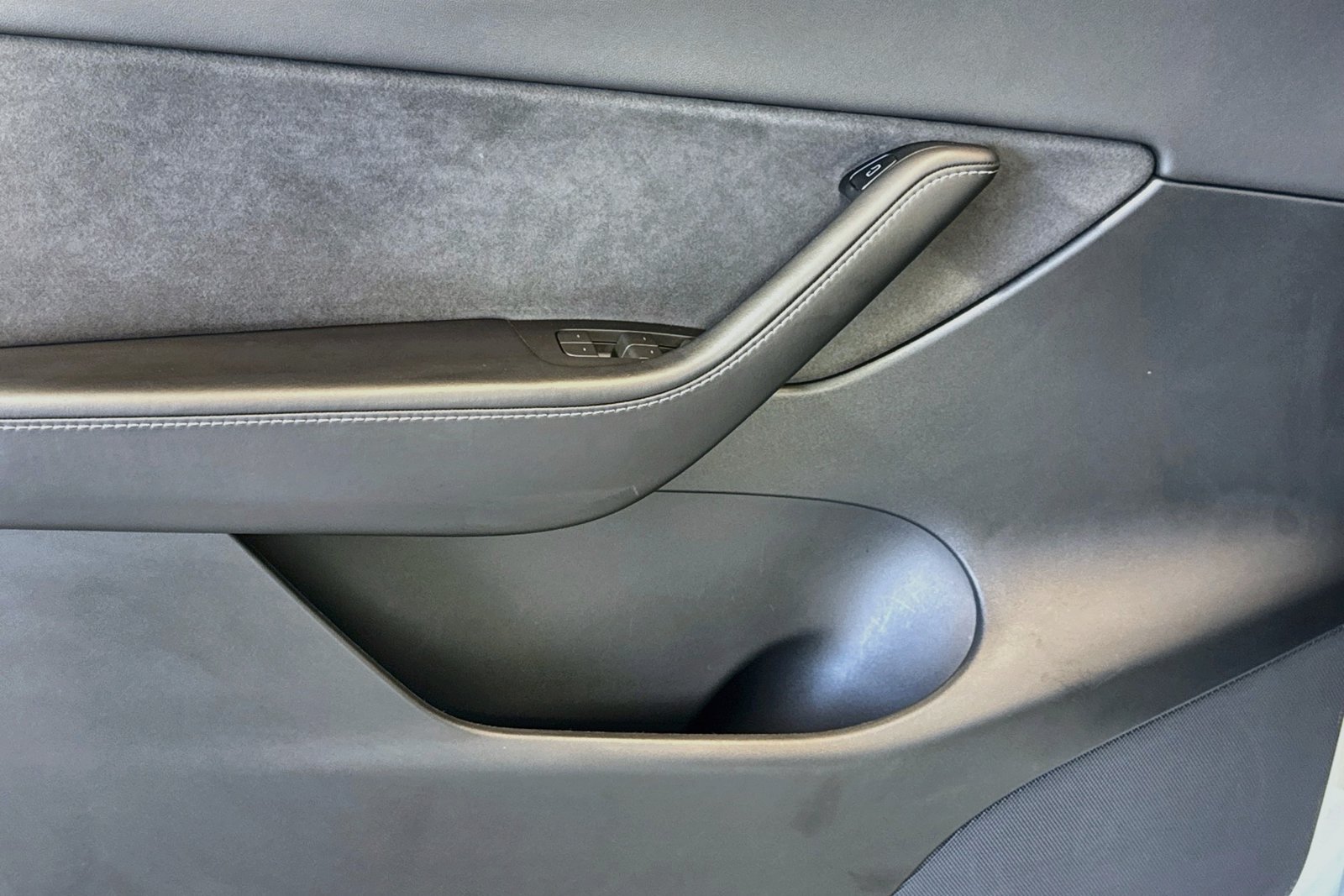 Used 2021 Pearl White Multi-Coat Tesla Performance image 17