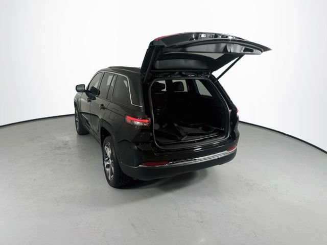 Used 2025 Black Jeep Limited image 25