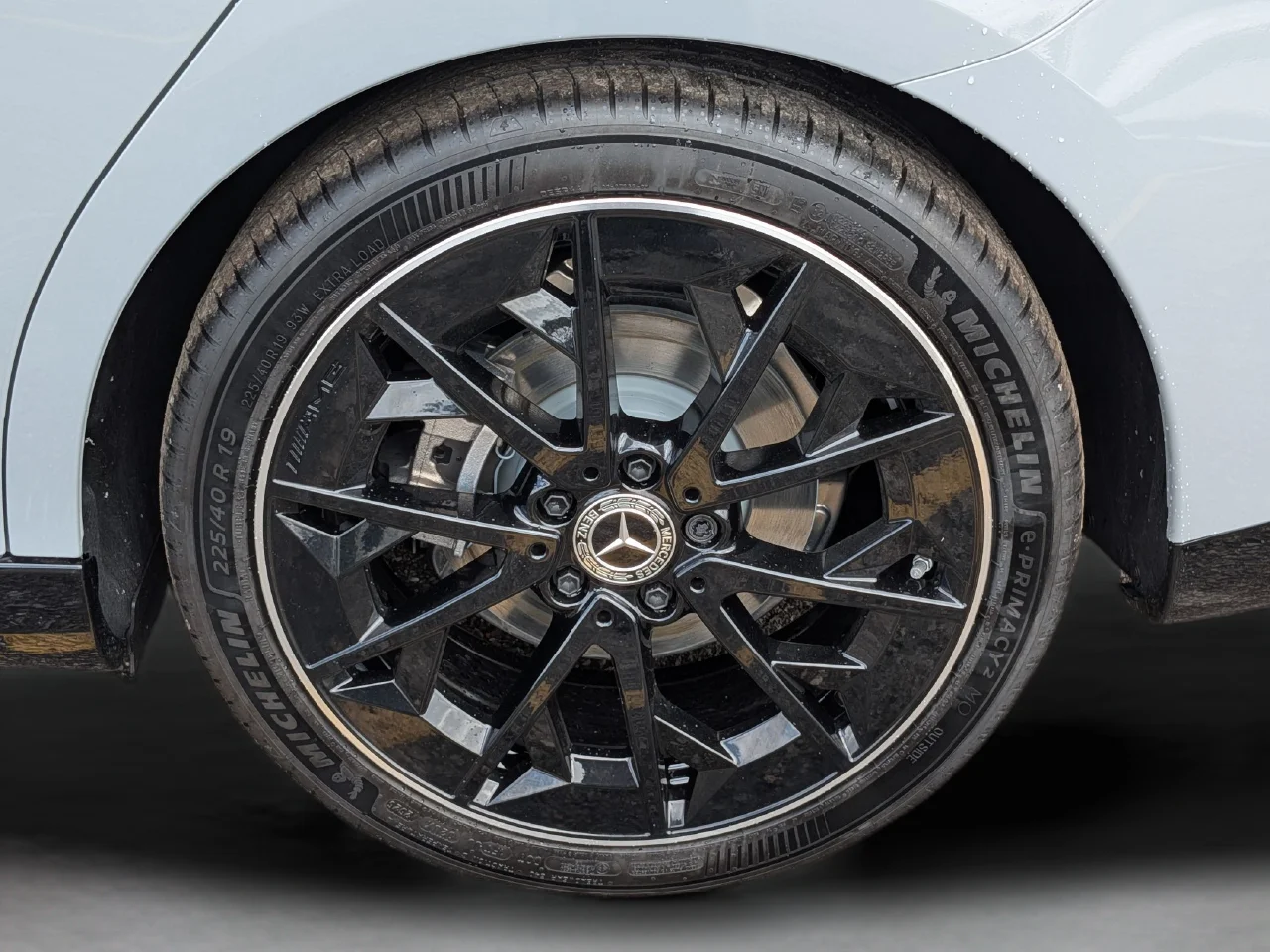 New 2027 MANUFAKTUR Alpine Grey Mercedes-Benz CLA 220 image 11