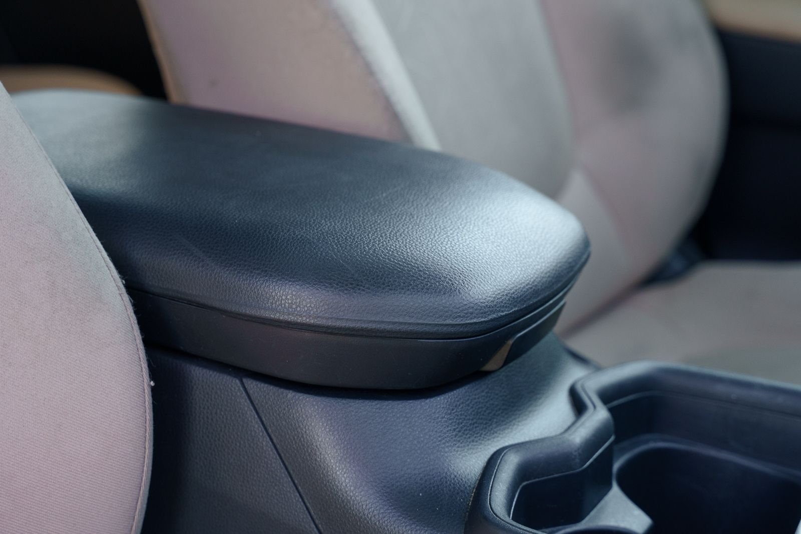 Used 2019 Red Toyota XLE image 10