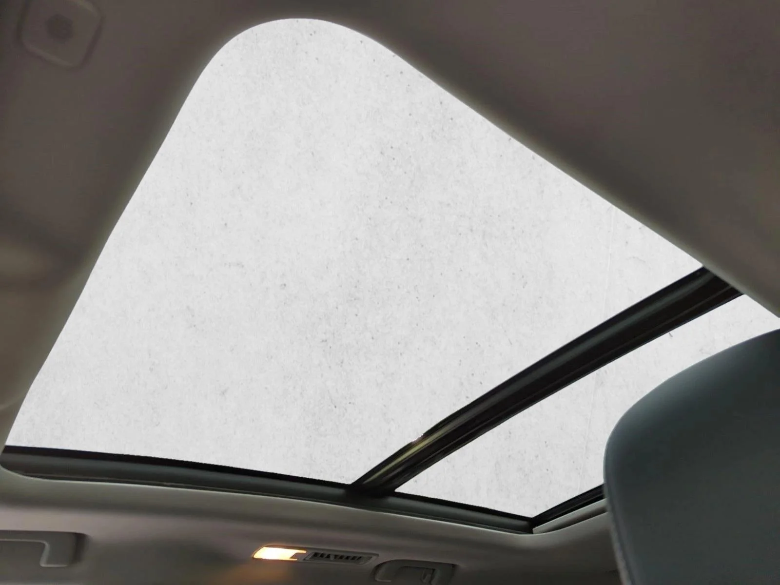 Used 2024 Wind Chill Pearl Toyota Platinum image 15