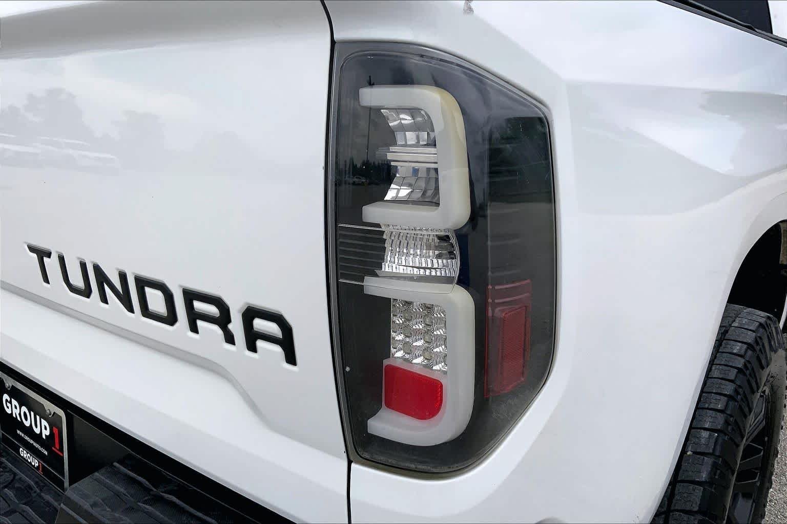 Used 2017 Super White Toyota SR image 29