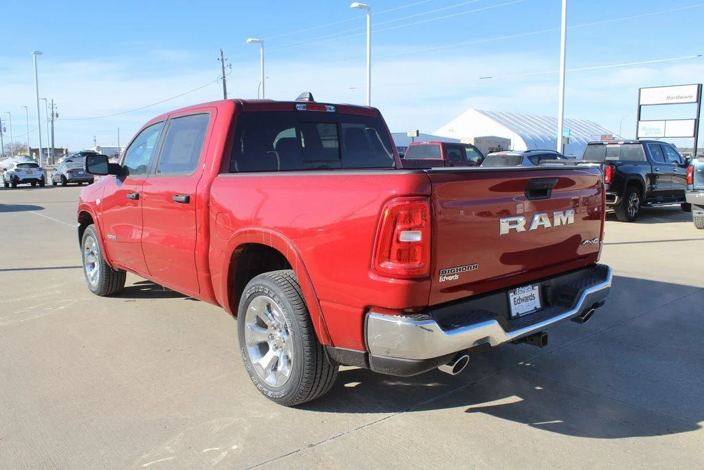 New 2026 Molten Red Pearl-Coat Exterior Paint RAM Big Horn/Lone Star image 5