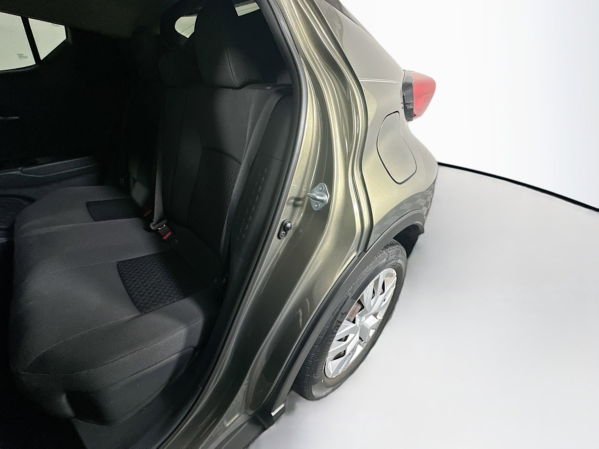Used 2021 Bronze Toyota LE image 25