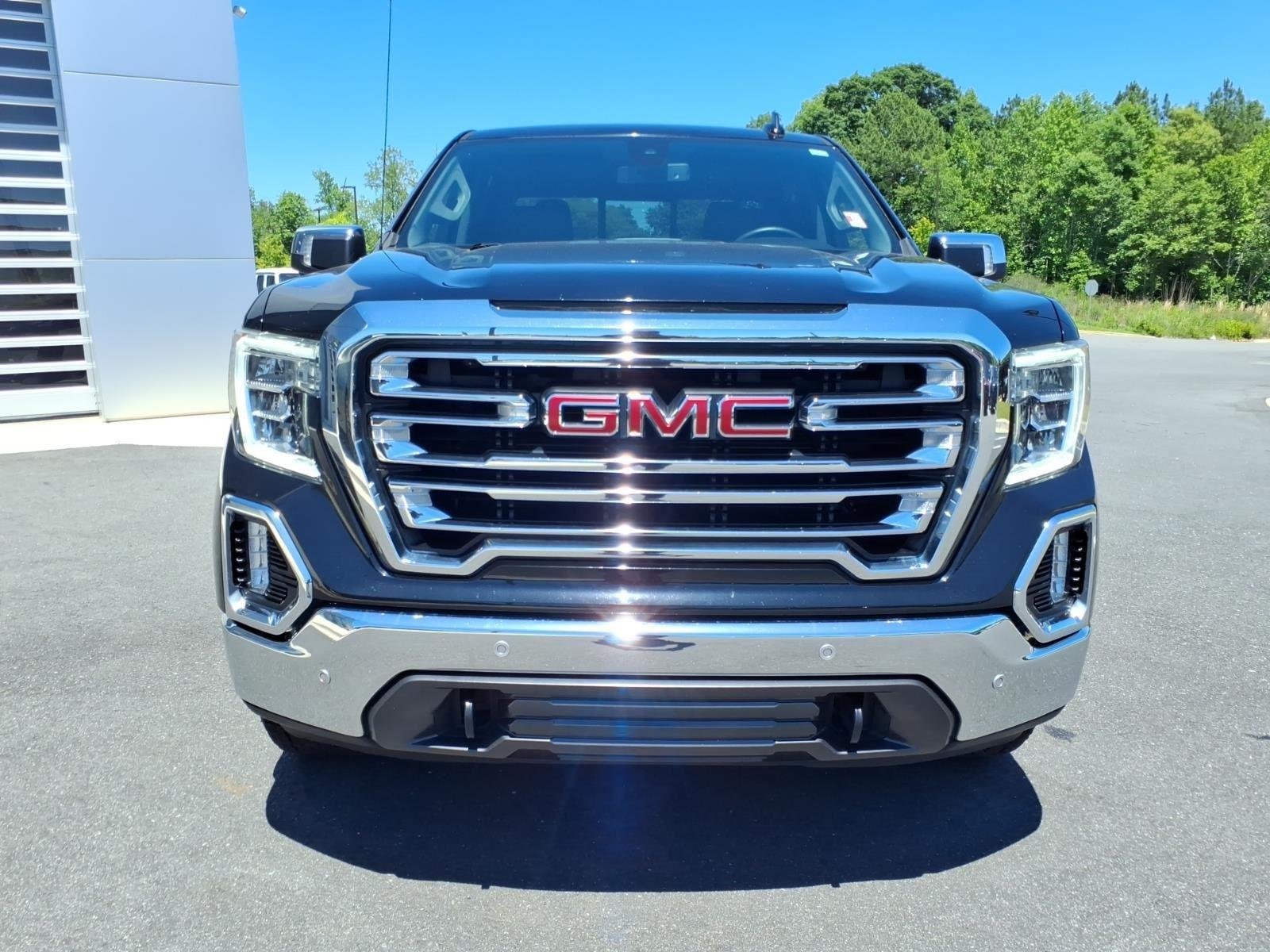Used 2021 Onyx Black GMC SLT image 12