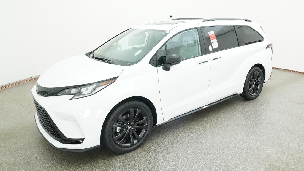 2026 Toyota Sienna XSE 7-Passenger Hybrid FWD's photo