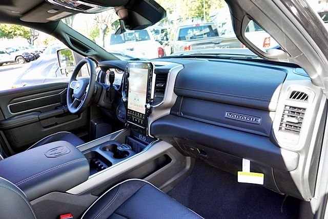 New 2026 Granite Crystal Metallic Clear-Coat Exterior Paint RAM Laramie image 14