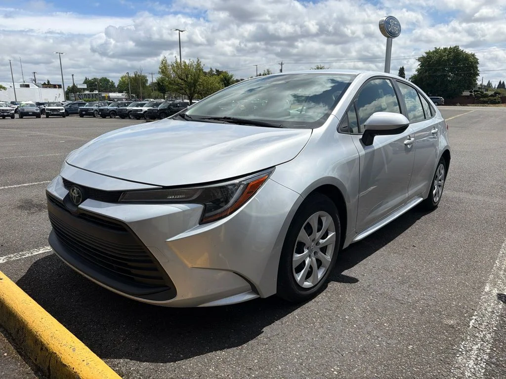 2024 Toyota Corolla LE CVT's photo