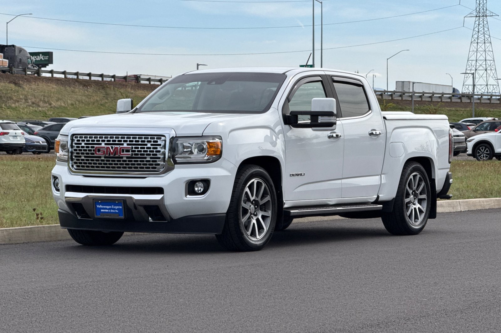 Used 2018 White GMC Denali image 7