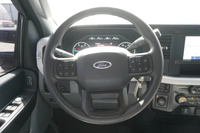 Used 2026 Agate Black Metallic Ford XL image 21