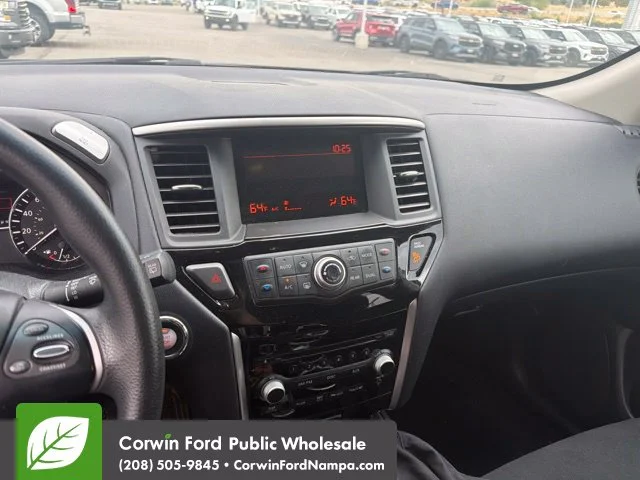 Used 2016 Black Nissan S image 9