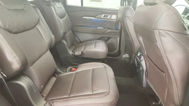 New 2026 Agate Black Metallic Ford Platinum™ image 50