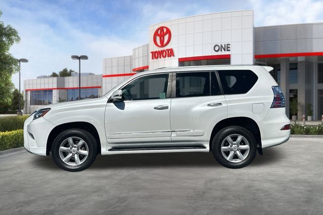Used 2017  Lexus 460 image 8