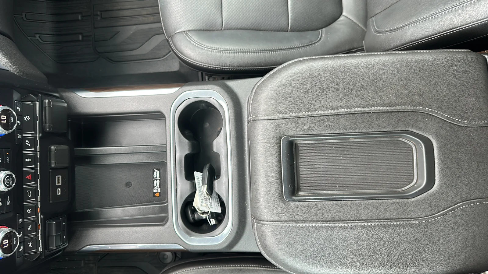 Used 2019 White GMC SLT image 13