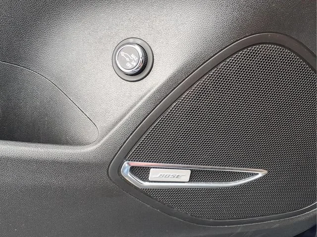 Used 2023 Sapphire Metallic Buick Avenir image 19