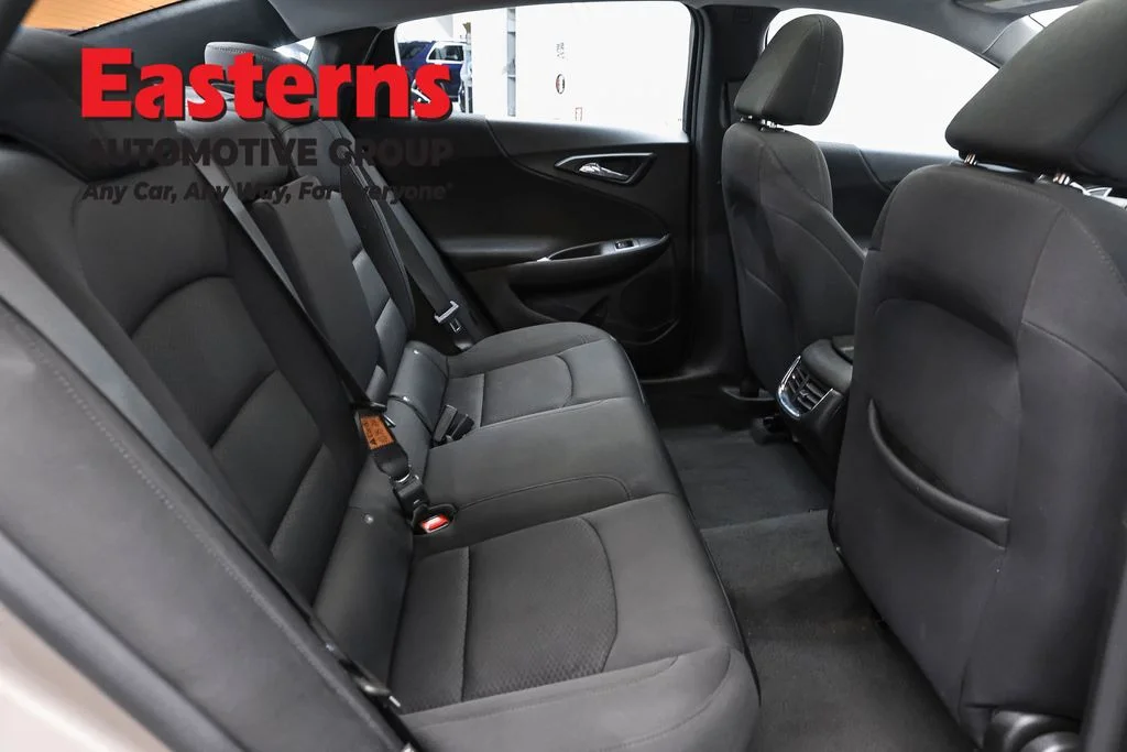 Used 2023 Gray Chevrolet LT image 23