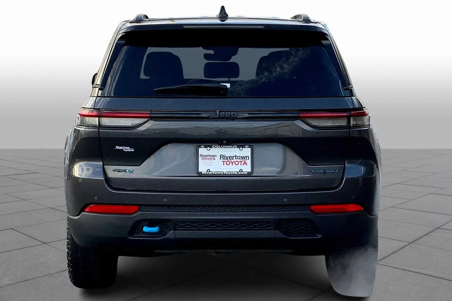 Used 2022 Baltic Gray Metallic Clearcoat Jeep Trailhawk image 5