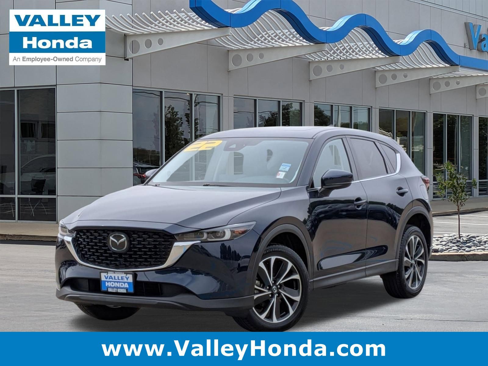 2022 Mazda CX-5 S Premium package Auto AWD's photo