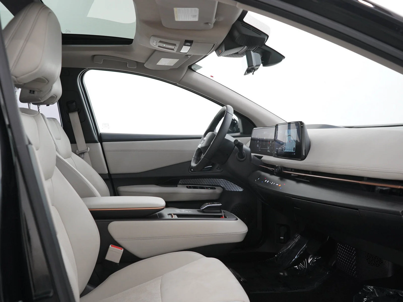 Used 2024 Northern Lights Metallic Nissan EVOLVE+ image 13