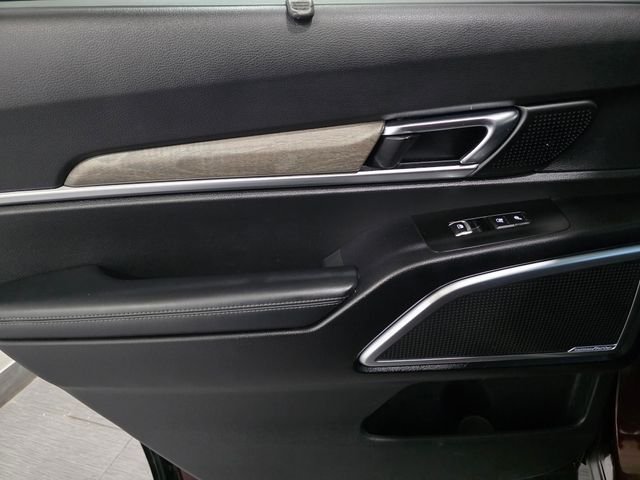 Used 2021 Purple Kia SX image 11
