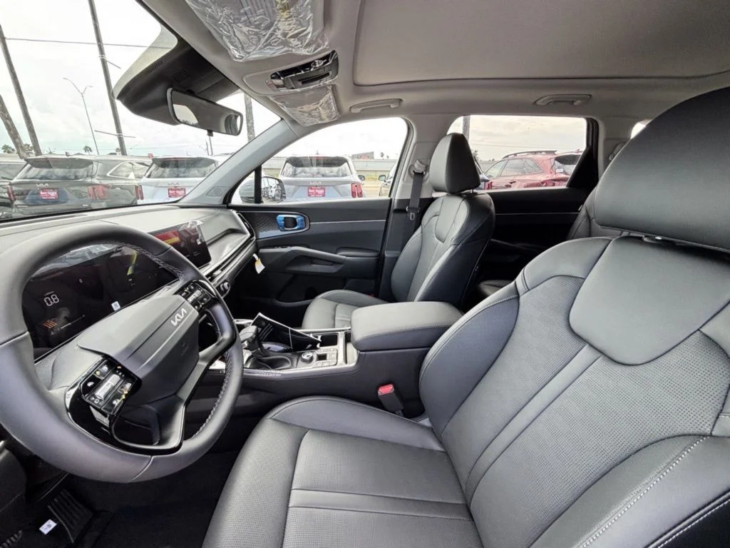 New 2026 Gray Kia S image 15