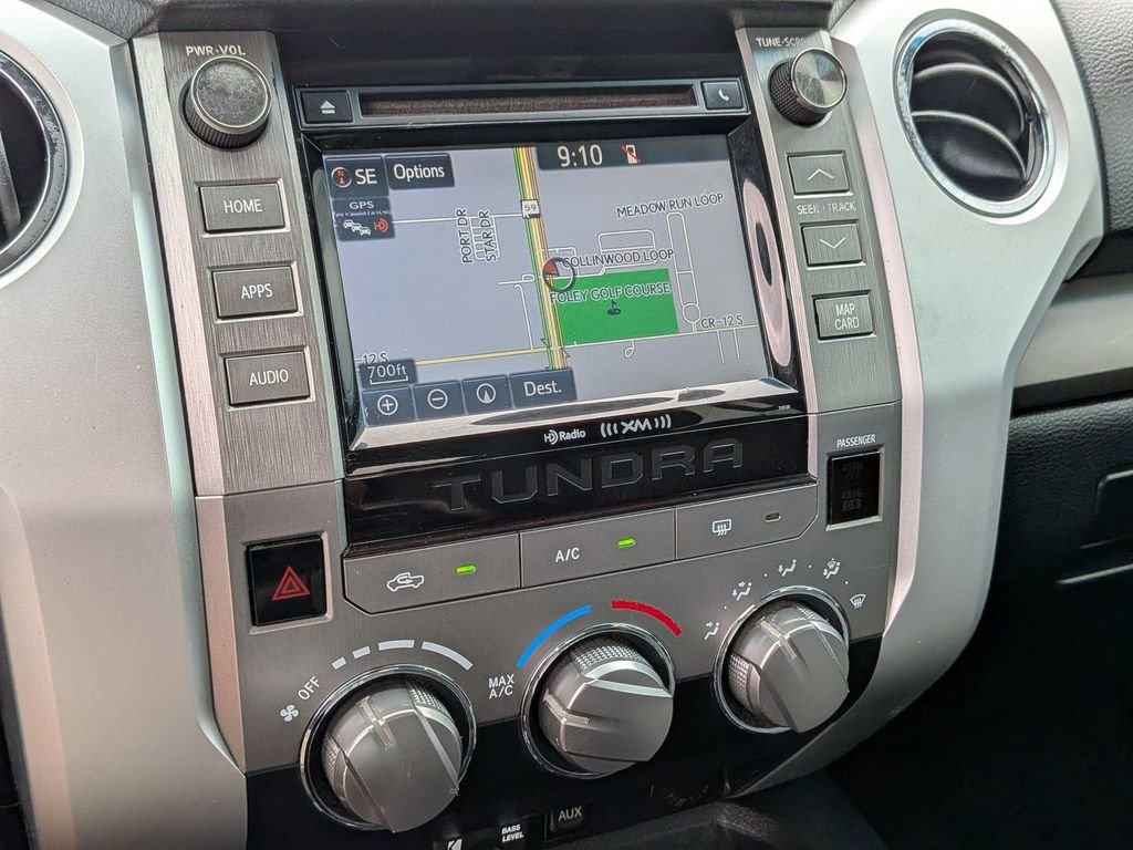 Used 2017 Gray Toyota SR5 image 18